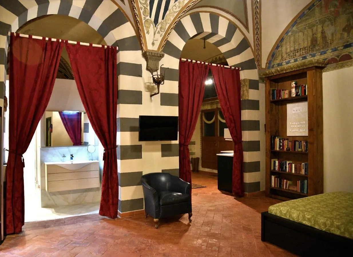 Cozy Apartment In A Private Museum In Oltrarno Florence