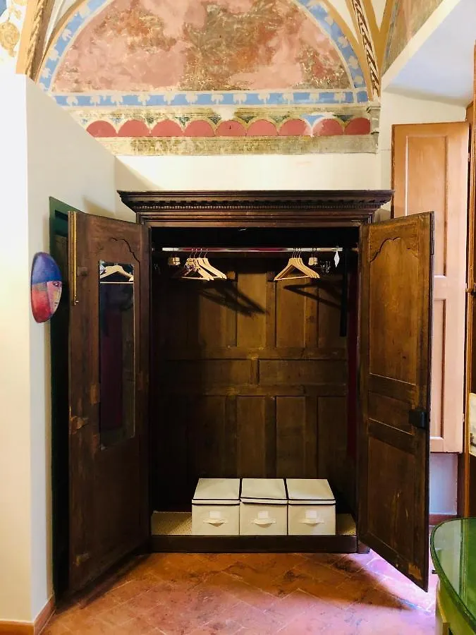 Cozy Apartment In A Private Museum In Oltrarno Florence