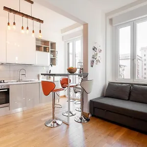 Apartment Doni Quiet And Comfortable With Balcony, Florence
