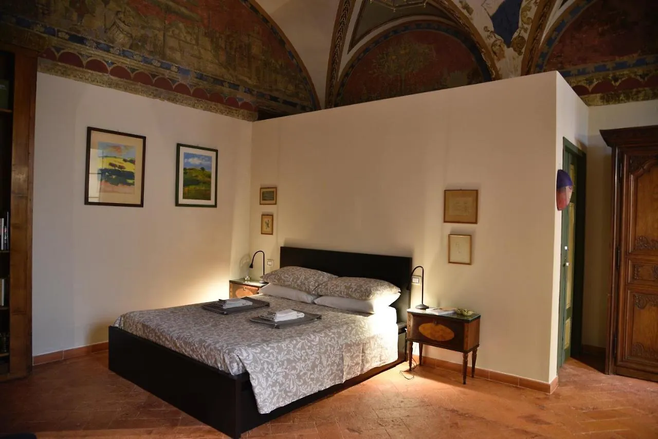 Cozy Apartment In A Private Museum In Oltrarno Floransa