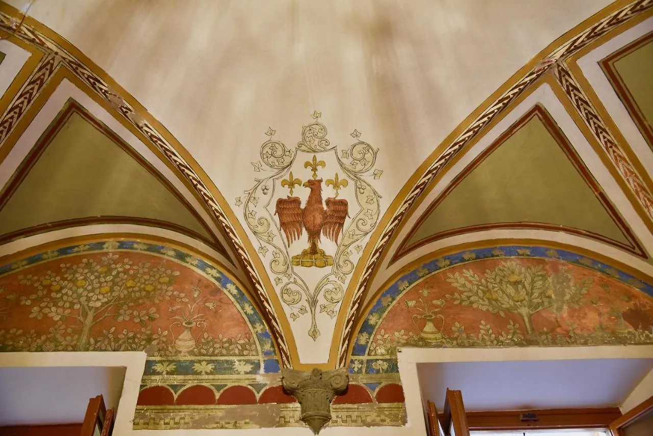 Cozy Apartment In A Private Museum In Oltrarno Florence