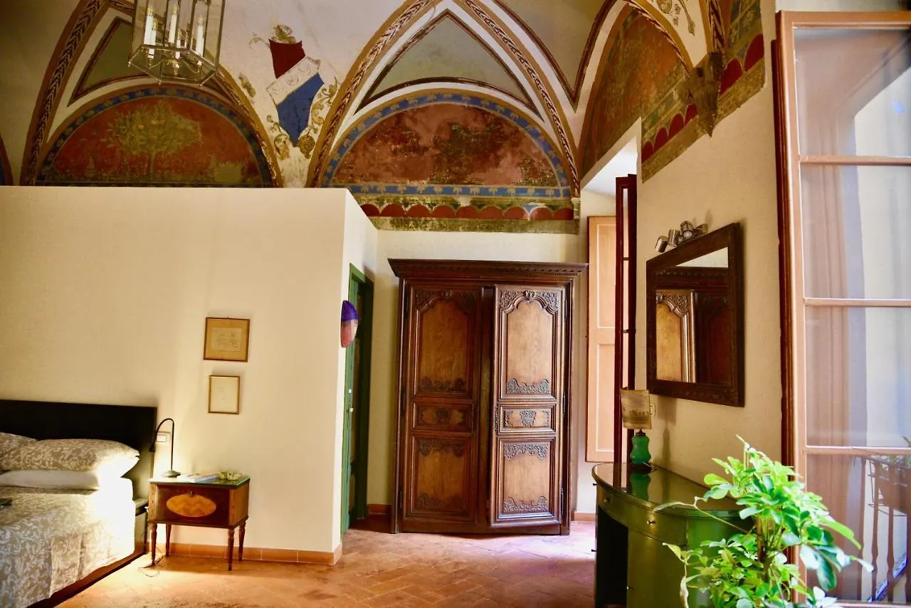 Cozy Apartment In A Private Museum In Oltrarno Firenze Italia