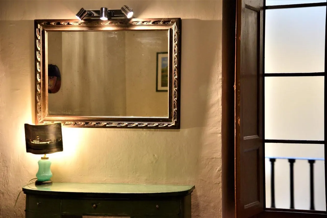 Cozy Apartment In A Private Museum In Oltrarno Firenze